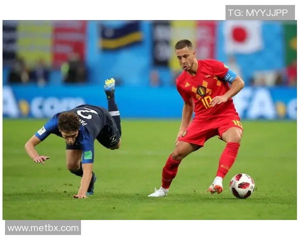 世界足球巨星精彩瞬间集锦高清图册，呈现顶级球员风采与绝佳技艺